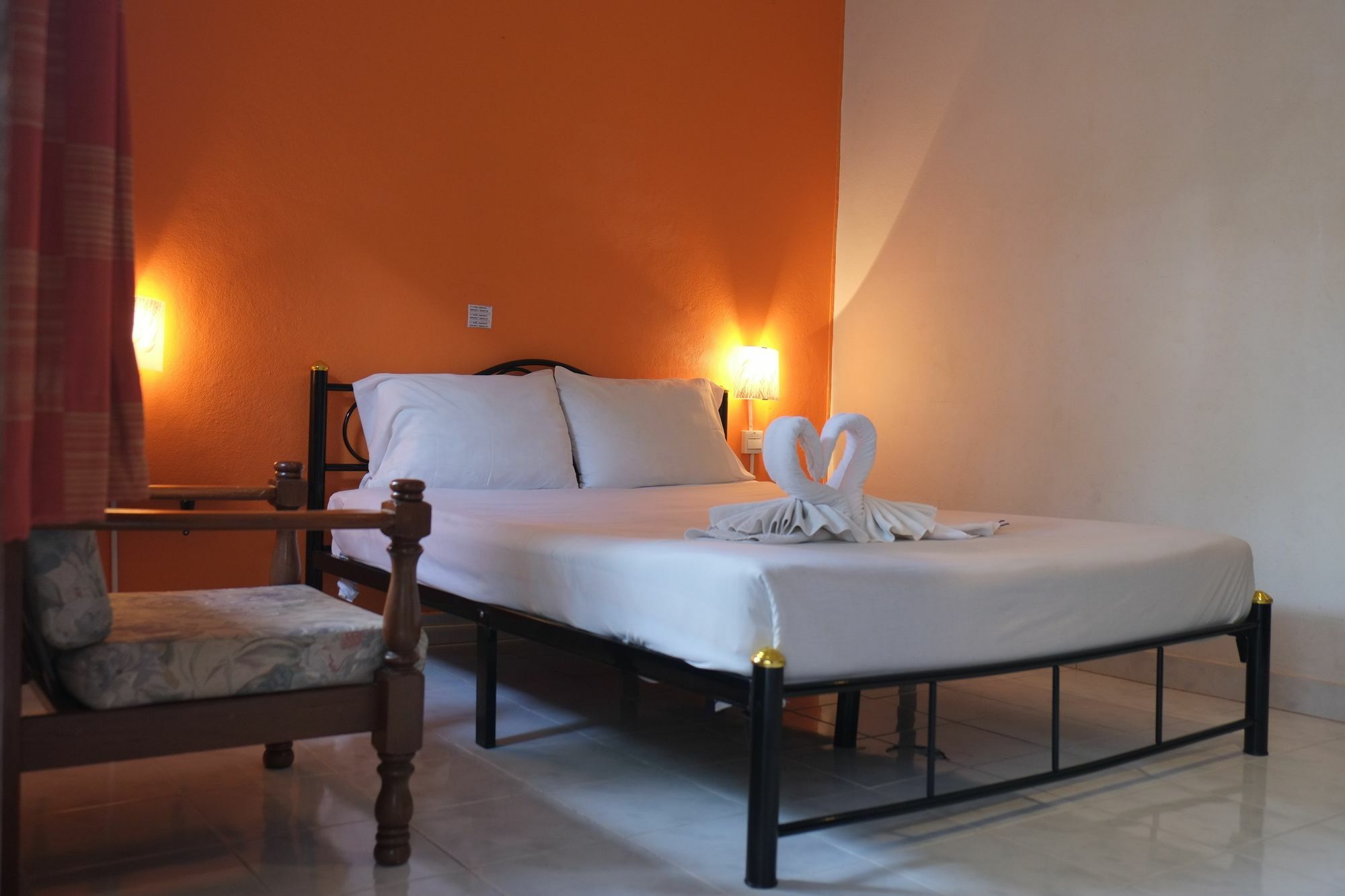 myPatong GuestHouse - Hostel Eksteriør billede