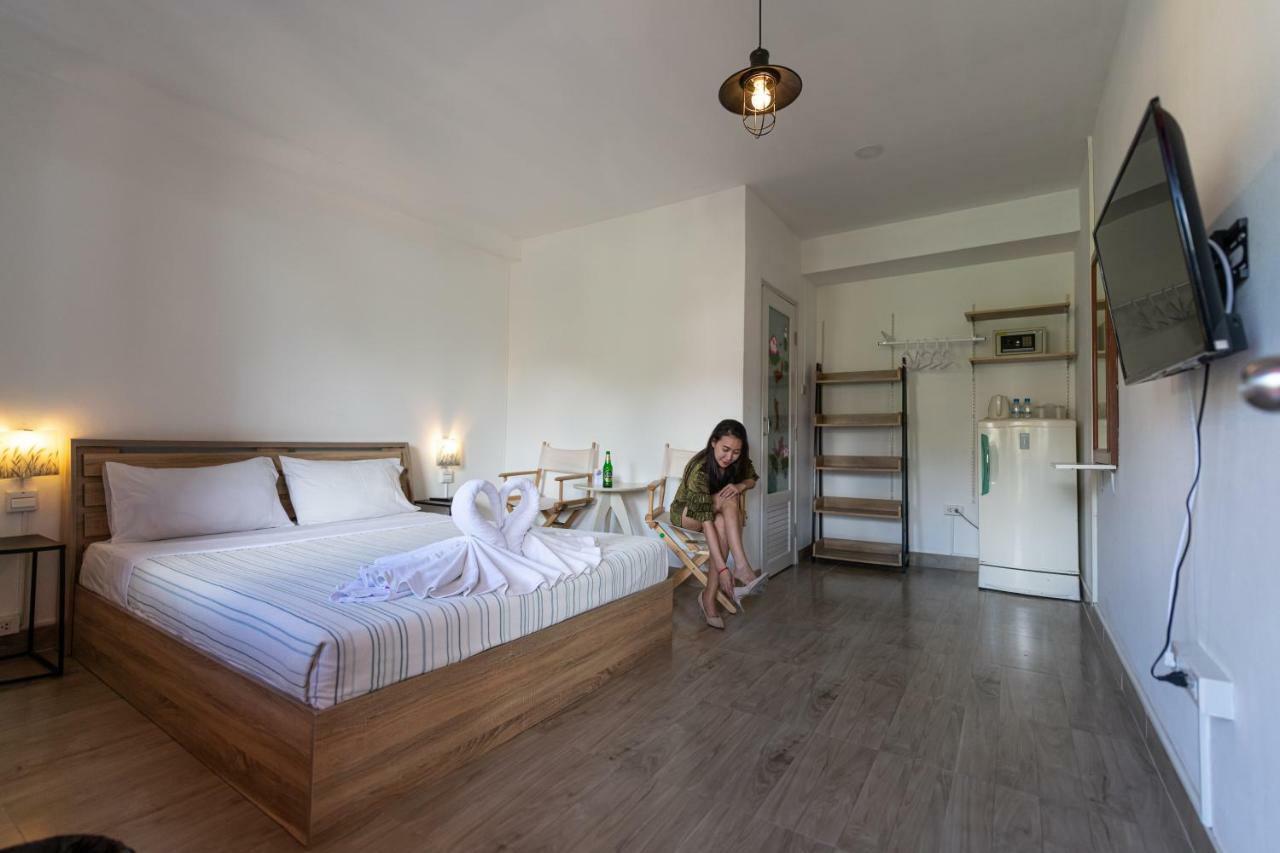 myPatong GuestHouse - Hostel Eksteriør billede