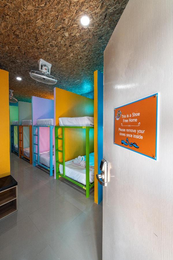 myPatong GuestHouse - Hostel Eksteriør billede