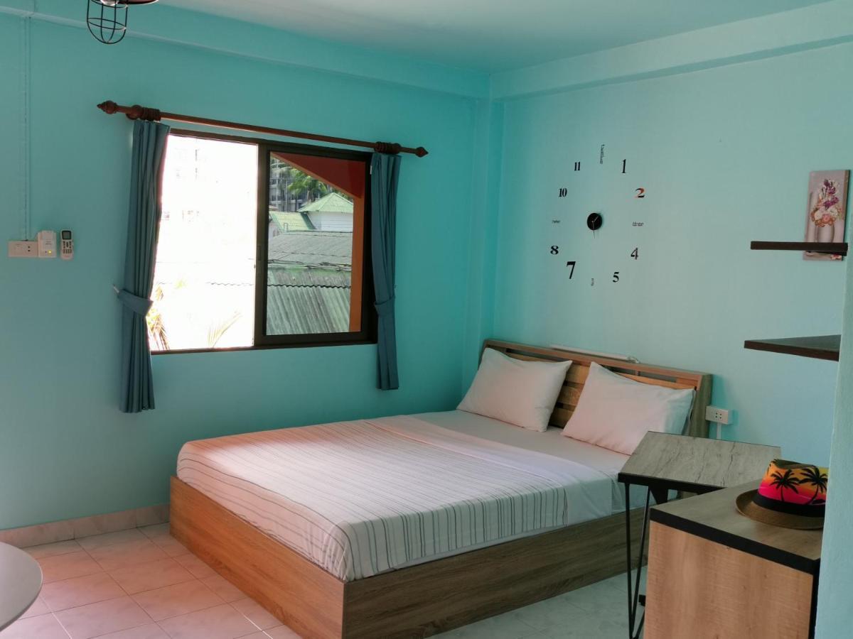 myPatong GuestHouse - Hostel Eksteriør billede